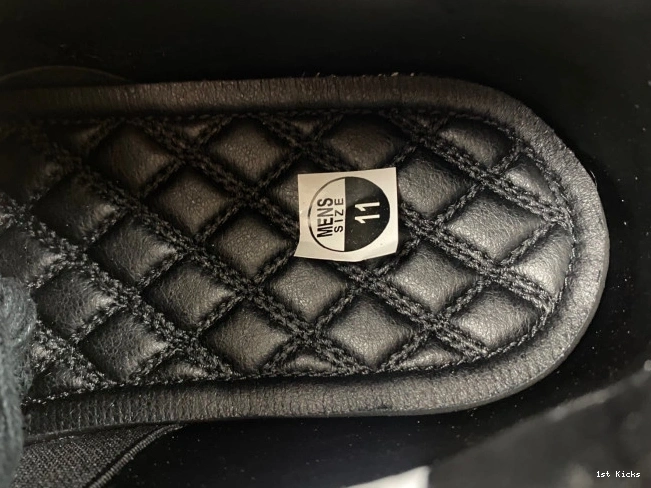 1st Kicks 4 819139- Pony Retro Hair 1001 Jordan ModernLook Black 1201